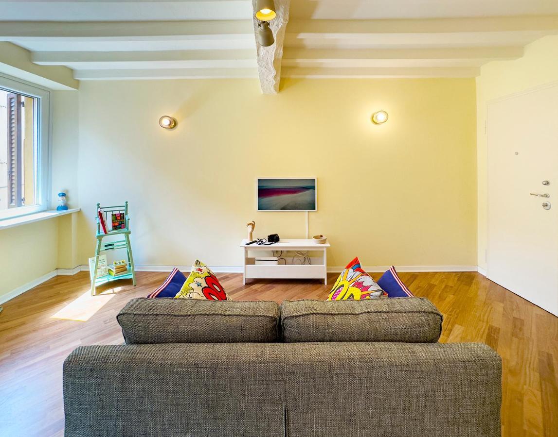 Ferienwohnung Buro Nel Borgo Parma Exterior foto