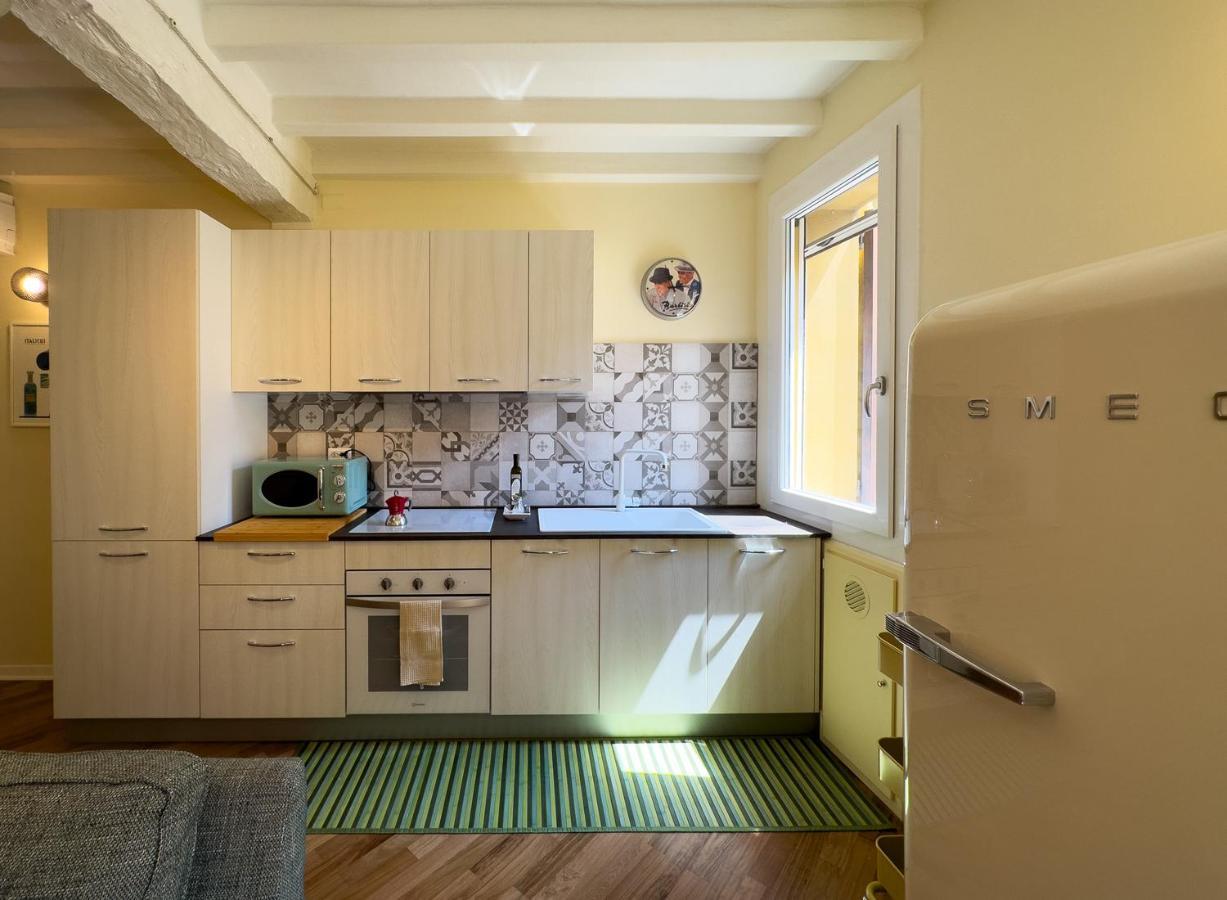 Ferienwohnung Buro Nel Borgo Parma Exterior foto