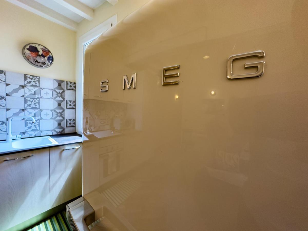 Ferienwohnung Buro Nel Borgo Parma Exterior foto