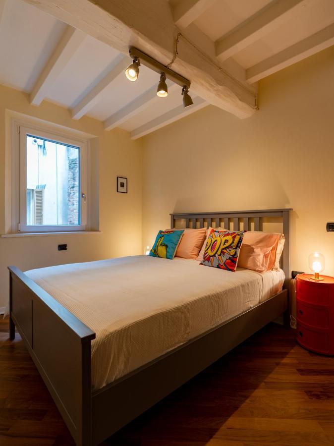 Ferienwohnung Buro Nel Borgo Parma Exterior foto