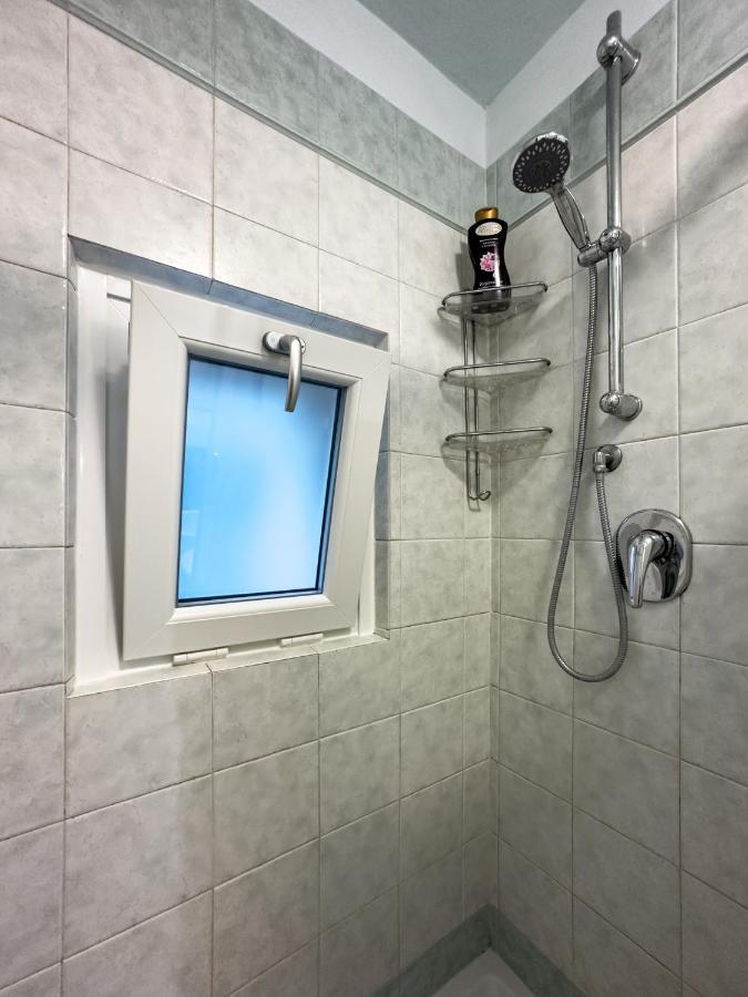 Ferienwohnung Buro Nel Borgo Parma Exterior foto